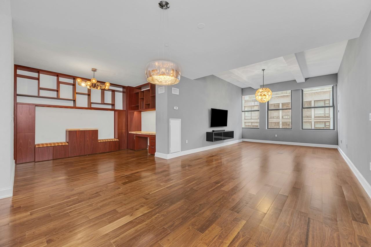 140 W 22nd St #7B - Photo 2 of 13