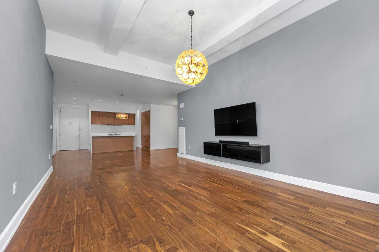 140 W 22nd St #7B - Photo 4 of 13