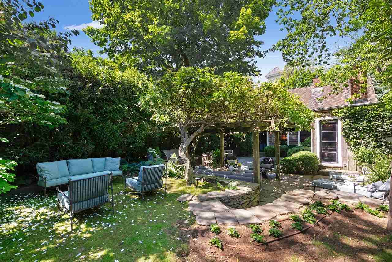 47 Madison St - Photo 4 of 24