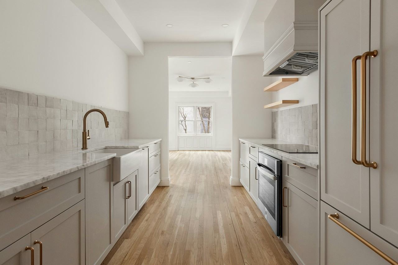 206 Malcolm X Blvd #1 - Photo 3 of 13