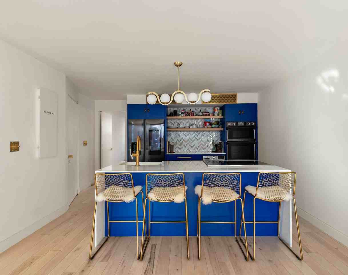 219 Berry St #1 - Photo 3 of 9