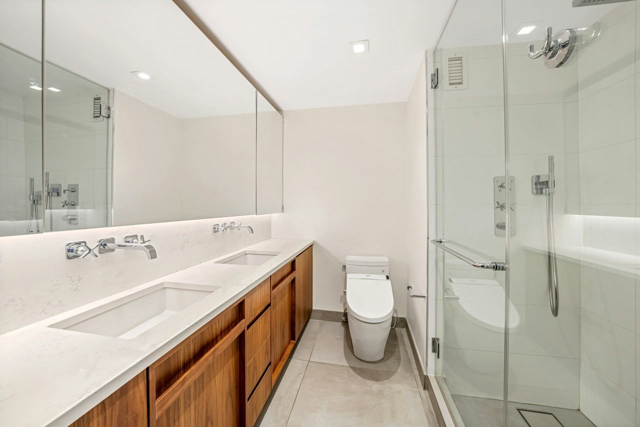 30 W 61st St #27D - Photo 7 of 10