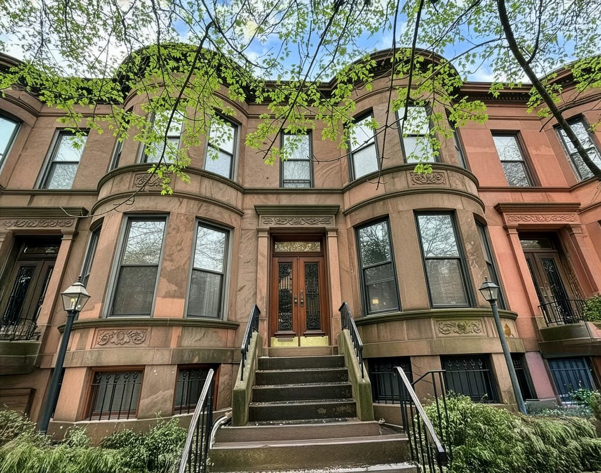 258 Lincoln Rd - Photo 6 of 19