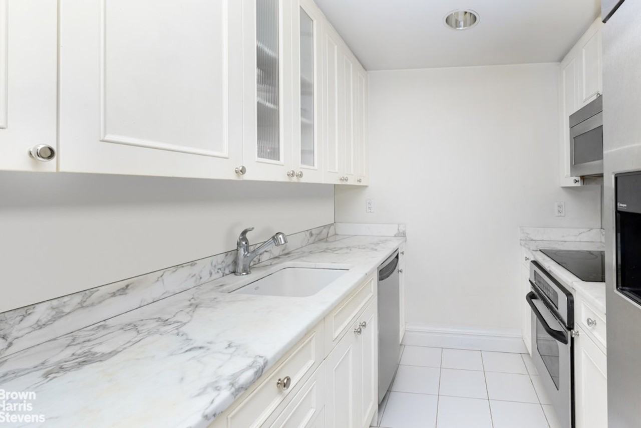 502 Park Ave #11C - Photo 3 of 8