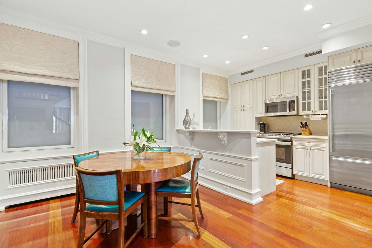 264 W 124th St #3 - Photo 3 of 11