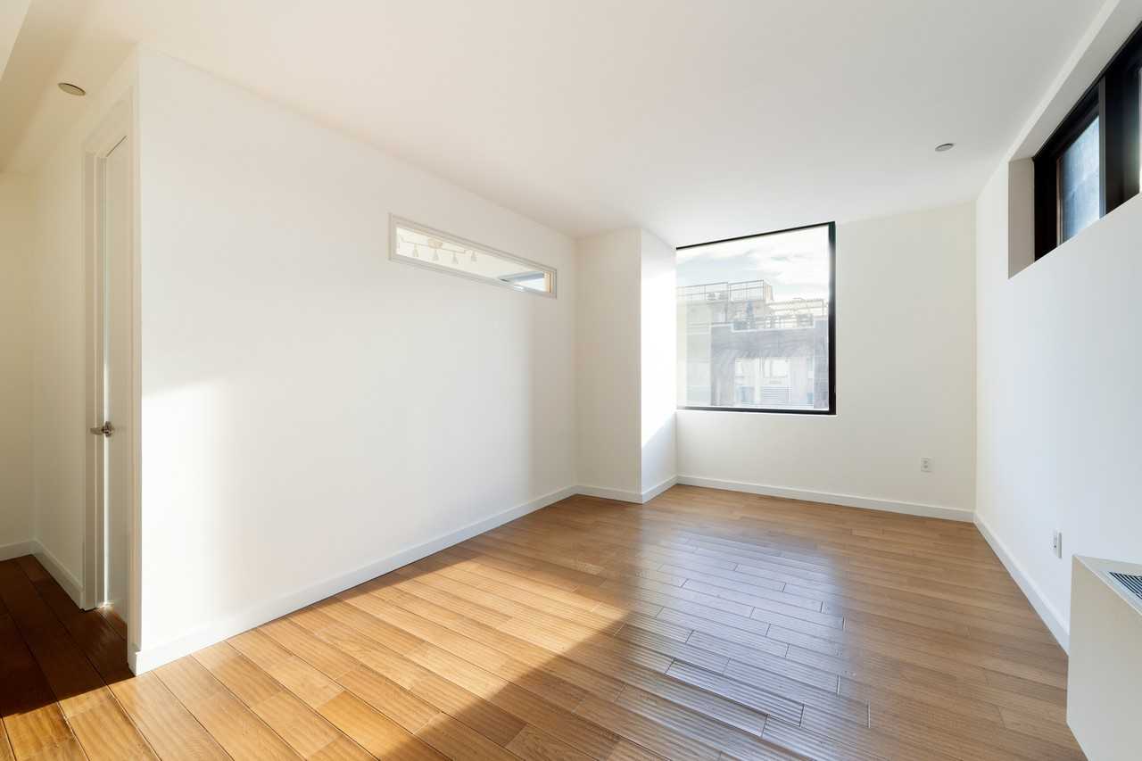 70 Berry St #6G - Photo 2 of 10