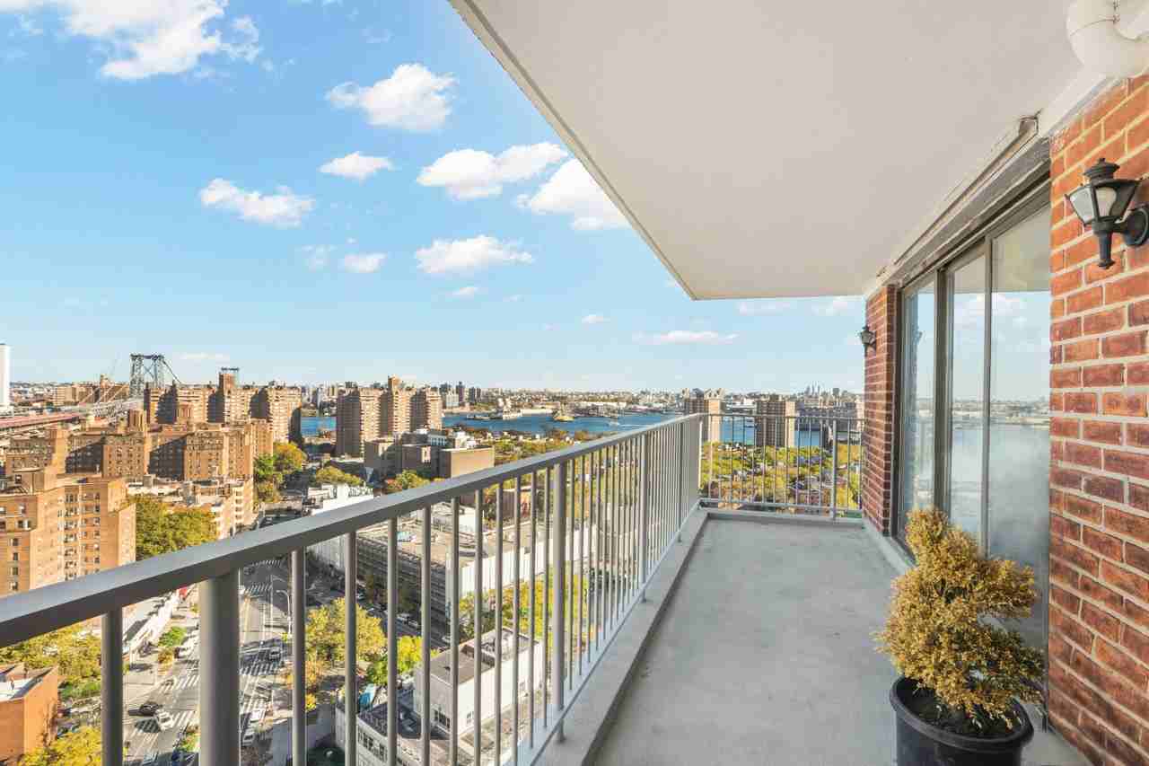 268 E Broadway - Photo 2 of 8