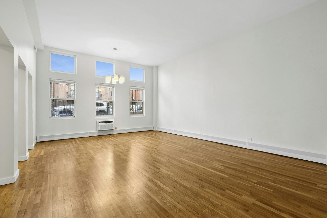 40 W 105th St #1A - Photo 3 of 11