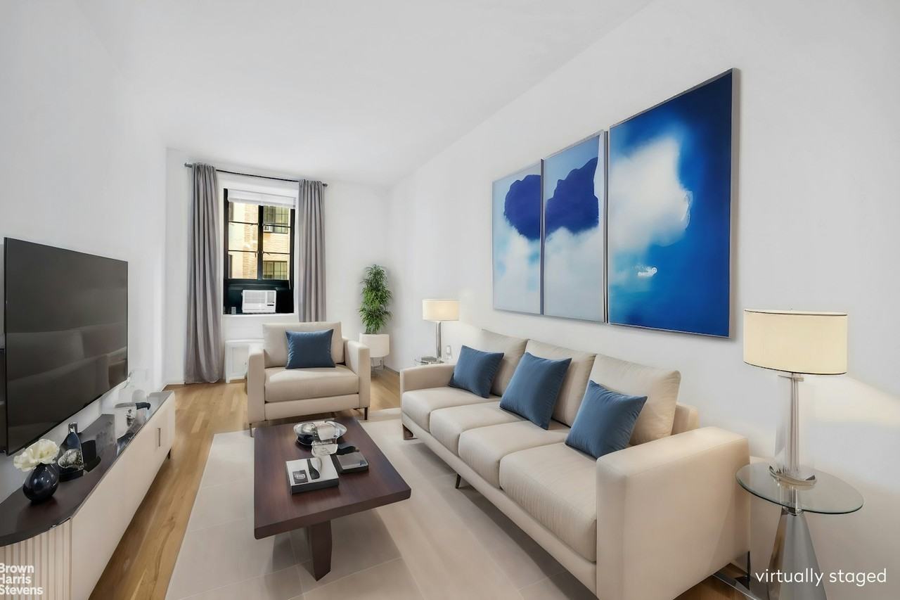 720 Greenwich St #2K