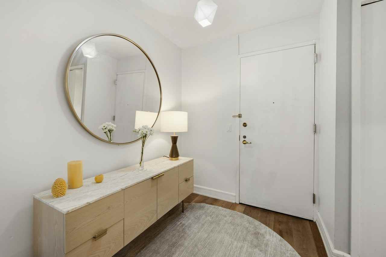 200 Riverside Blvd #307 - Photo 6 of 15