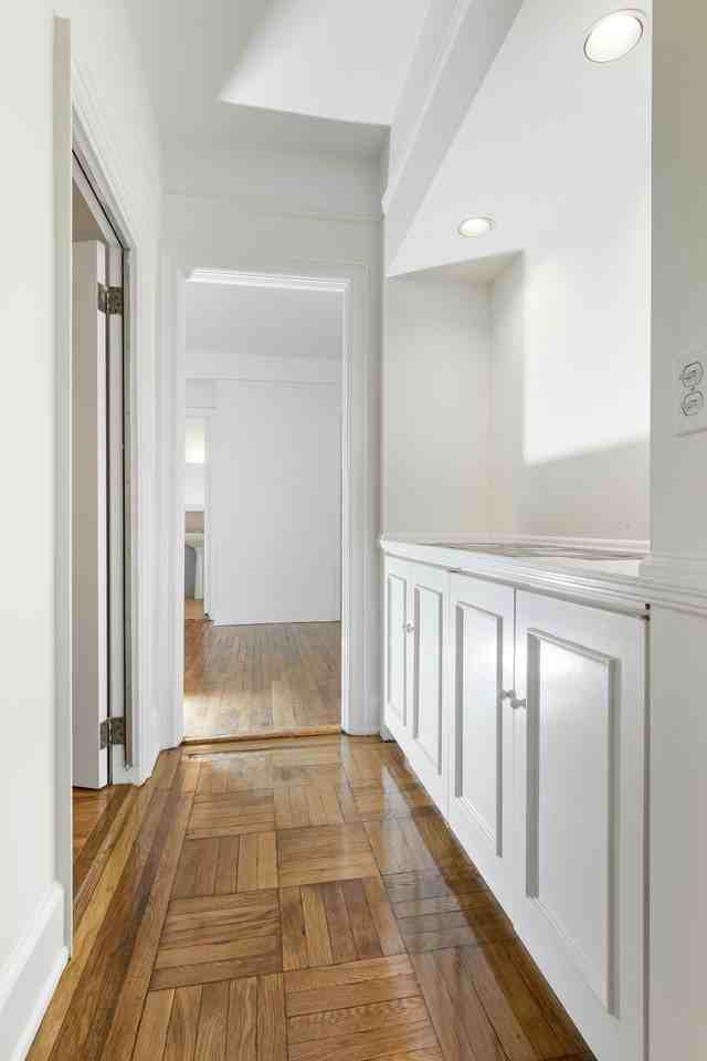 251 W 71st St #1B - Photo 5 of 8