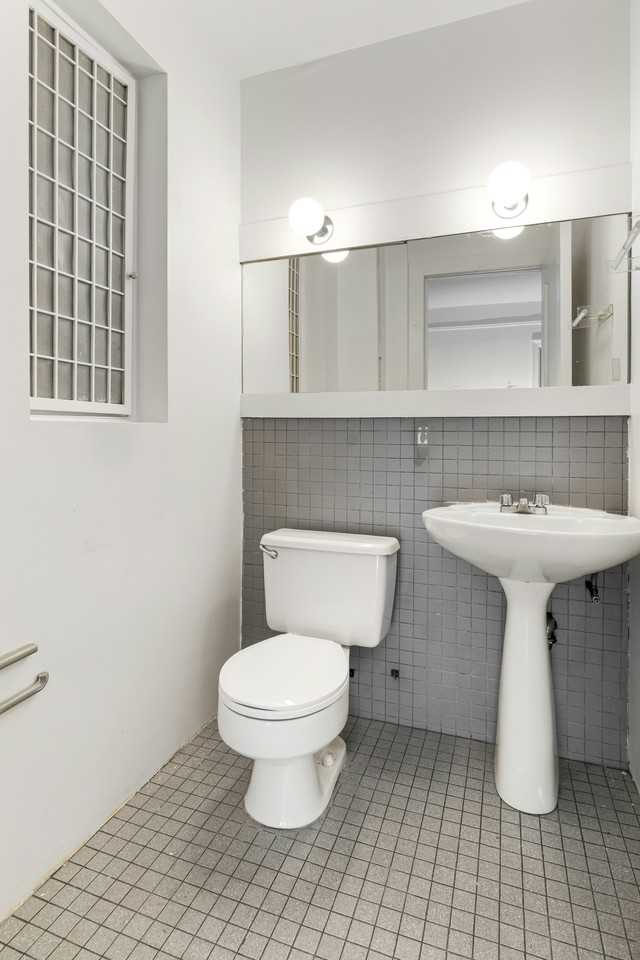 251 W 71st St #1B - Photo 7 of 8