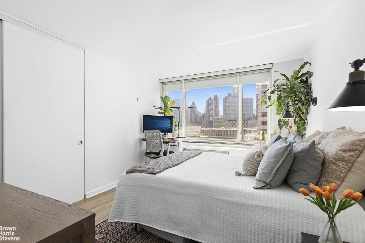 130 W 67th St #14H - Photo 5 of 12
