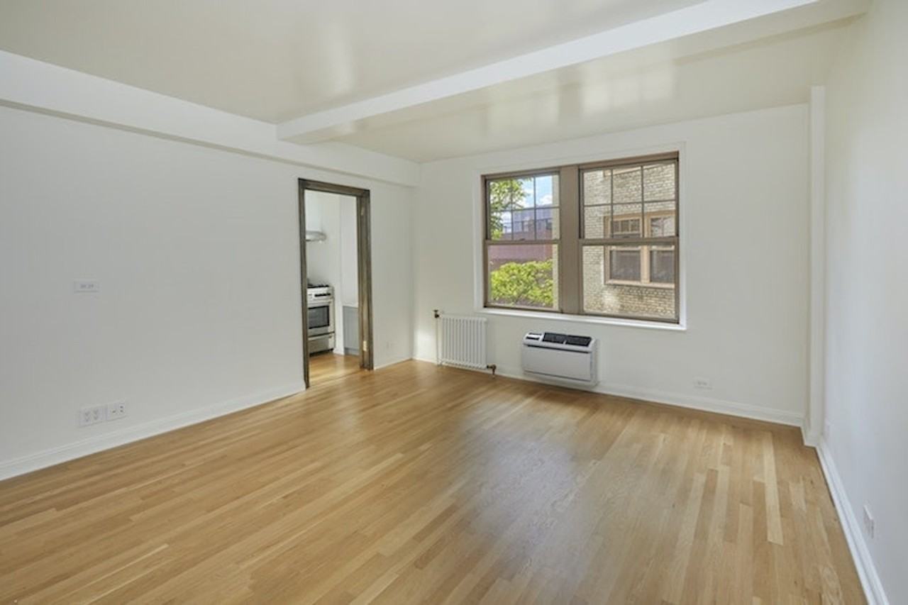 2 Horatio St #8D - Photo 2 of 6