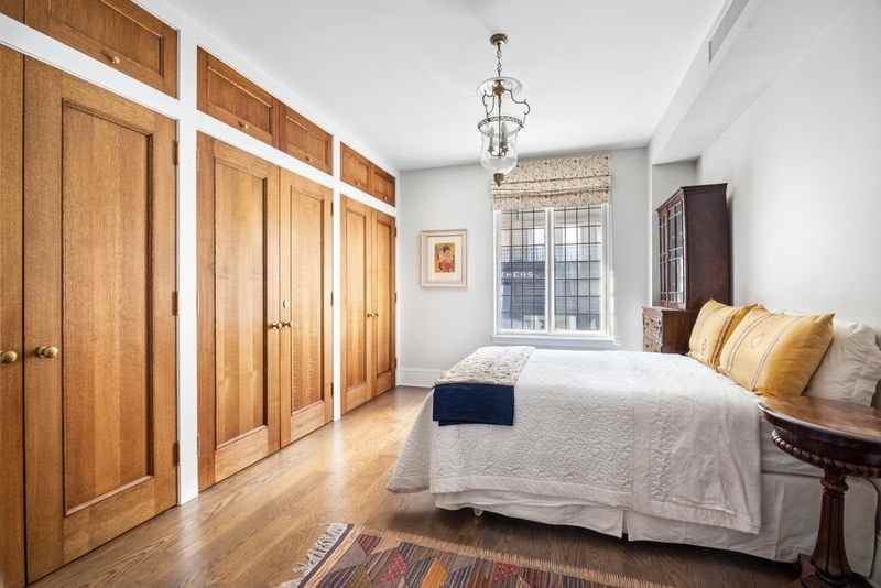 165 E 60th St #2D - Photo 5 of 7