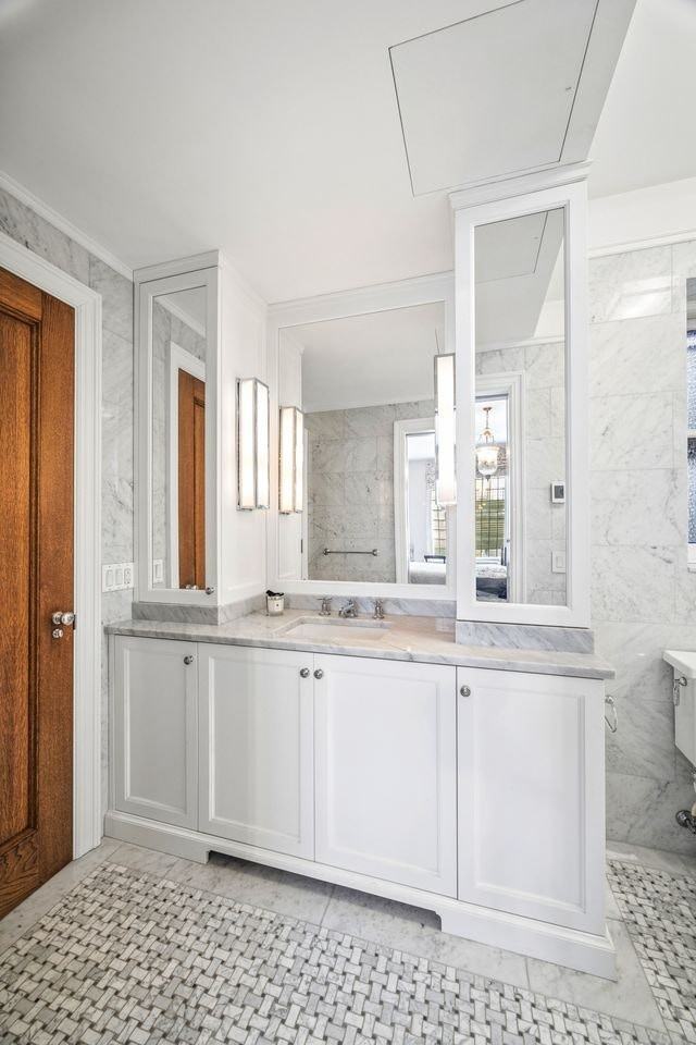 165 E 60th St #2D - Photo 6 of 7