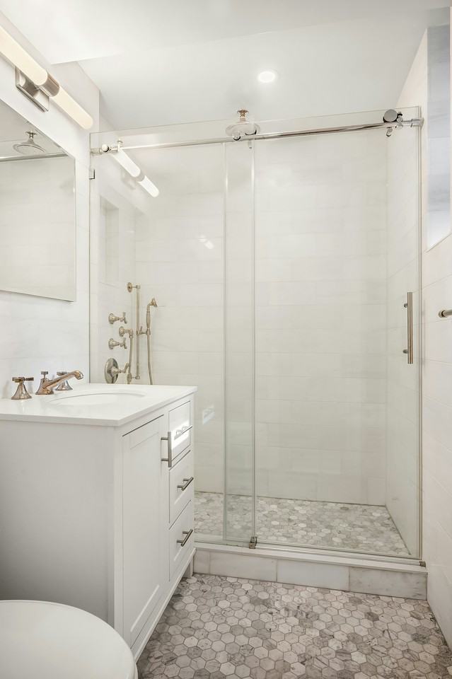 133 E 30th St #3C - Photo 4 of 4