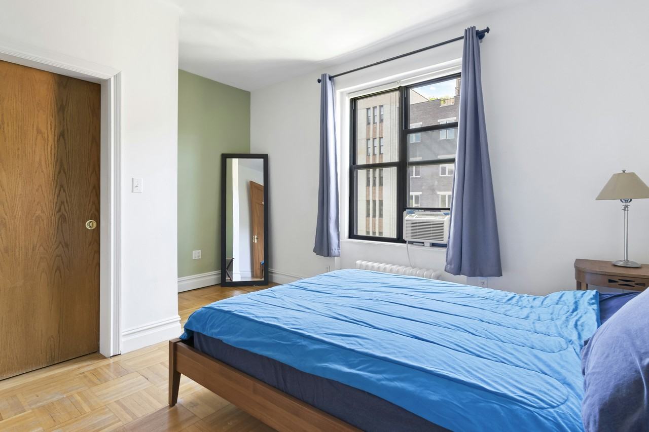 109 Seaman Ave #4A - Photo 5 of 8