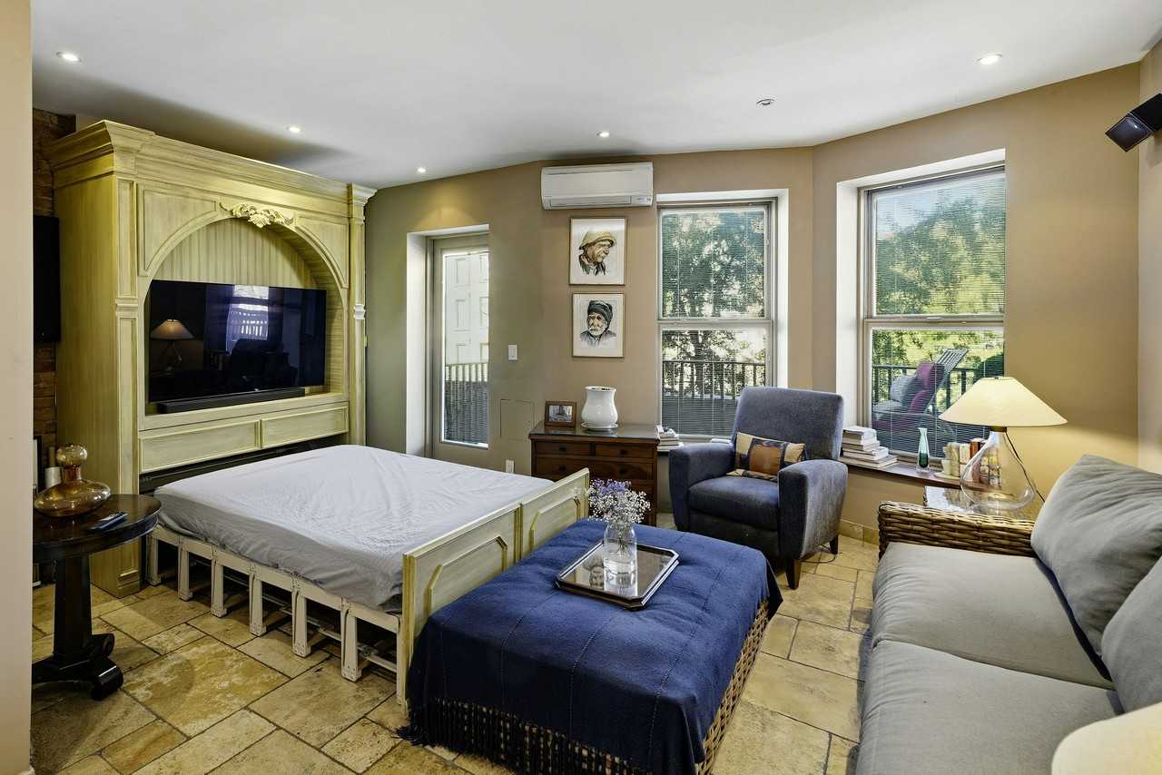 139 7th Ave #3 - Photo 2 of 6