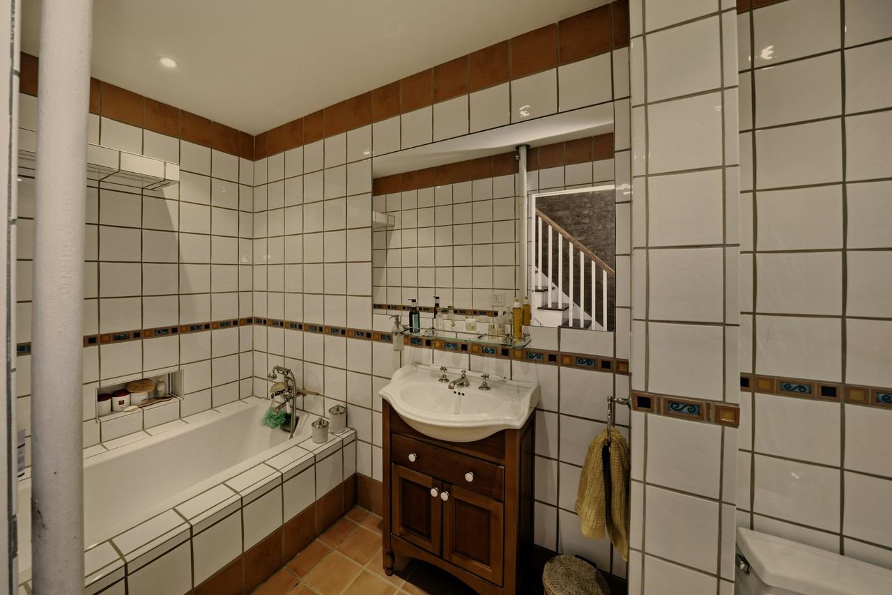 139 7th Ave #3 - Photo 5 of 6