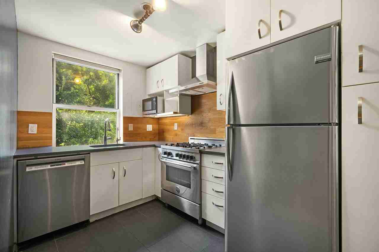 2545 Frederick Douglass Blvd #D - Photo 4 of 14