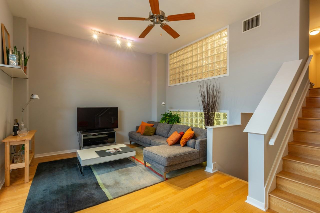 18TH ST & OBSERVER #204 - Photo 2 of 9