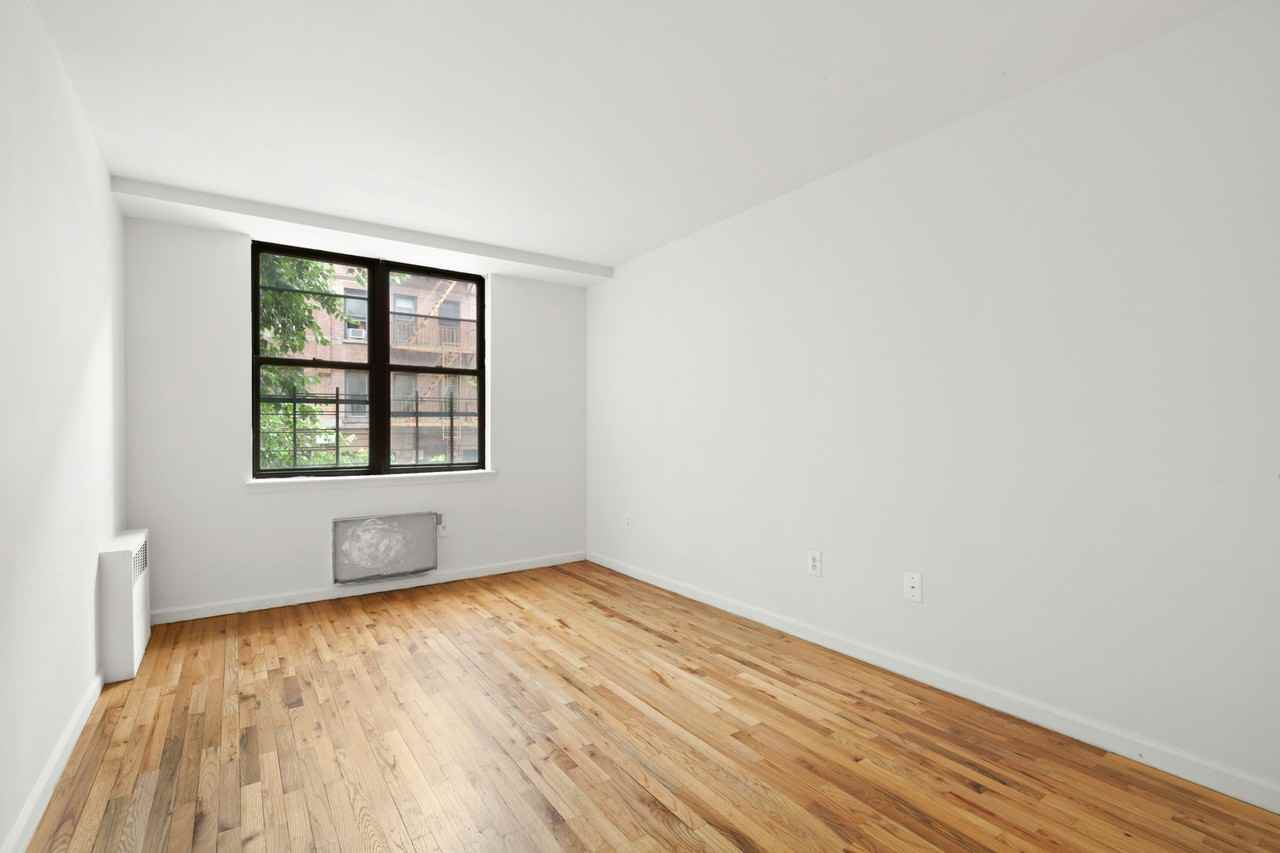 279 W 117th St #2B - Photo 5 of 12