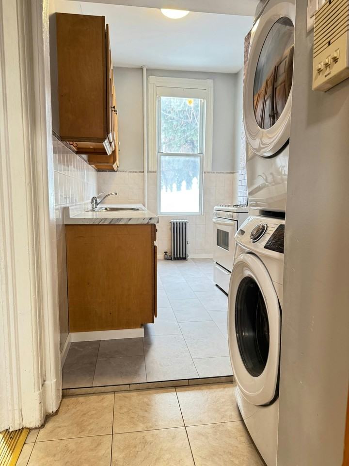 456 Harman St #1 - Photo 6 of 6