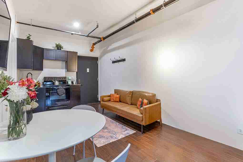 47 E 129th St #4F