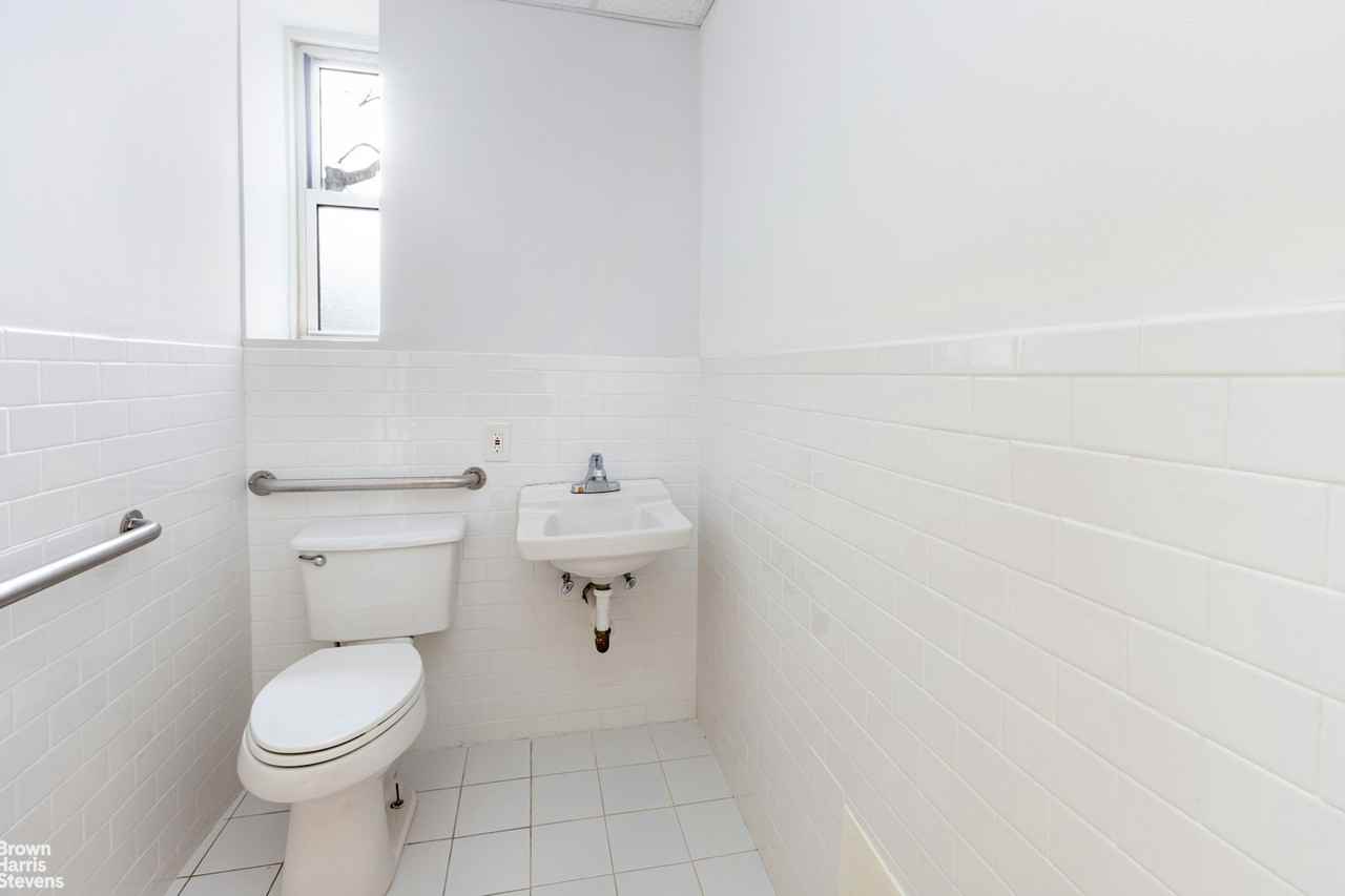 5601 Riverdale Ave #D1 - Photo 7 of 12