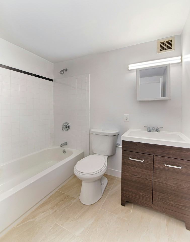 160 E 2nd St #3A - Photo 6 of 12