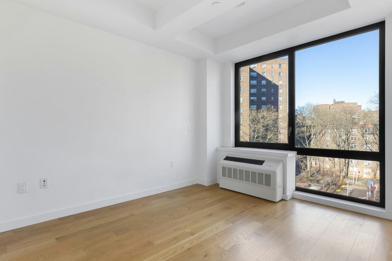 48 E 132nd St #PHC - Photo 5 of 10