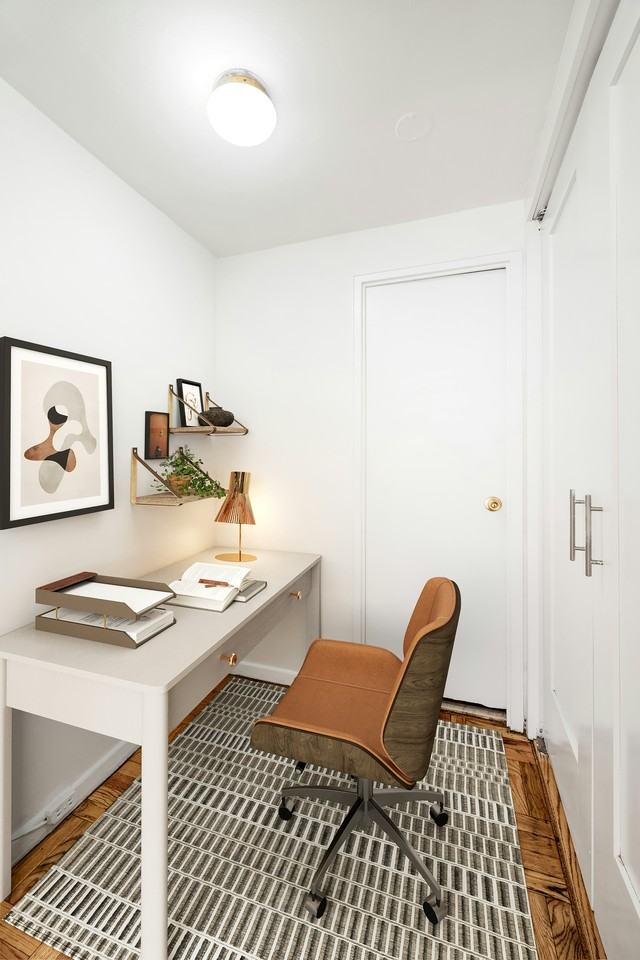 150 E 37th St #2B - Photo 3 of 3