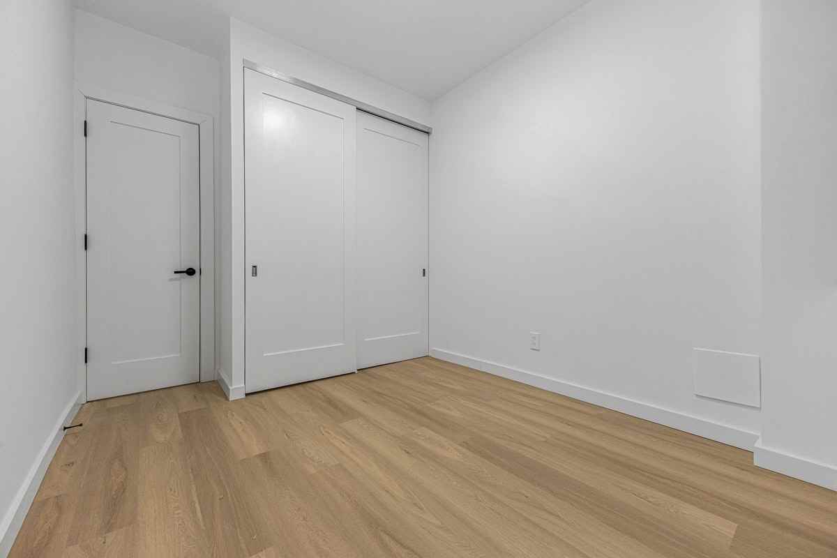 531 E 83rd St #1C - Photo 4 of 6