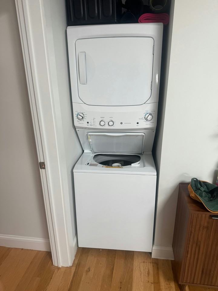 148 Washington Ave #3 - Photo 2 of 6