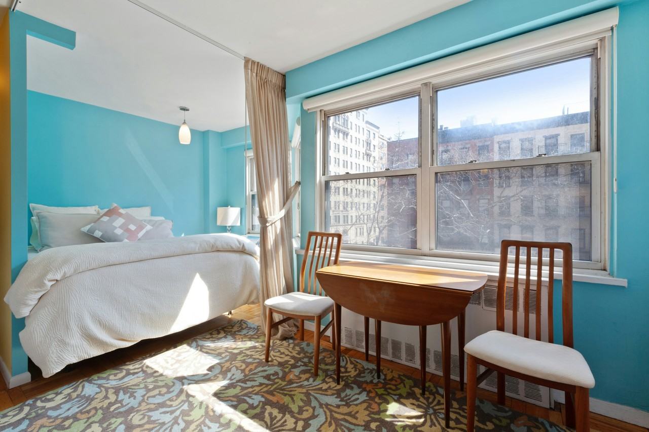 166 E 35th St #3F - Photo 3 of 10