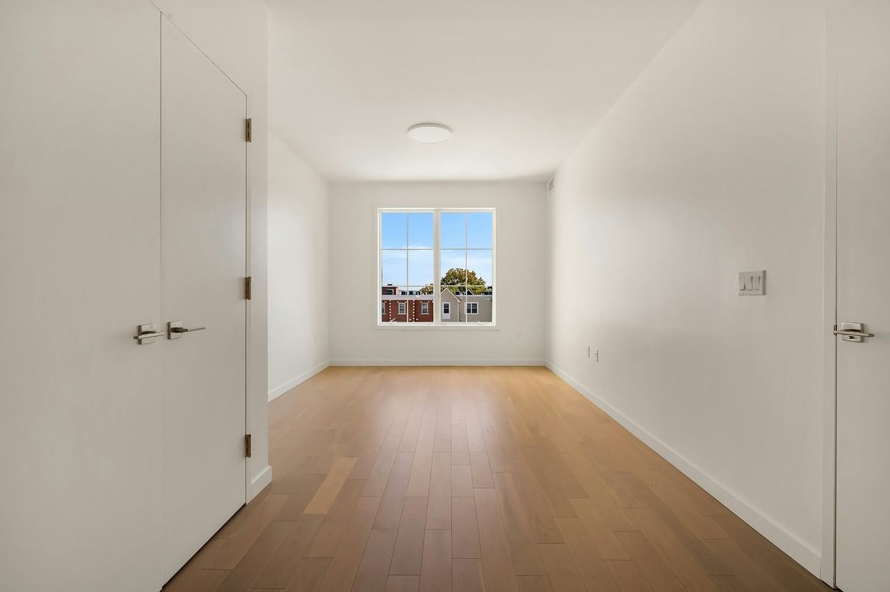 7 S Highland Ave #201 - Photo 4 of 18