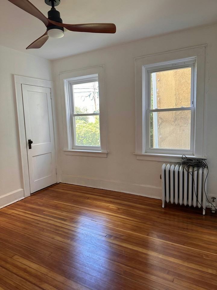 101 Glenridge Ave #1 - Photo 4 of 13