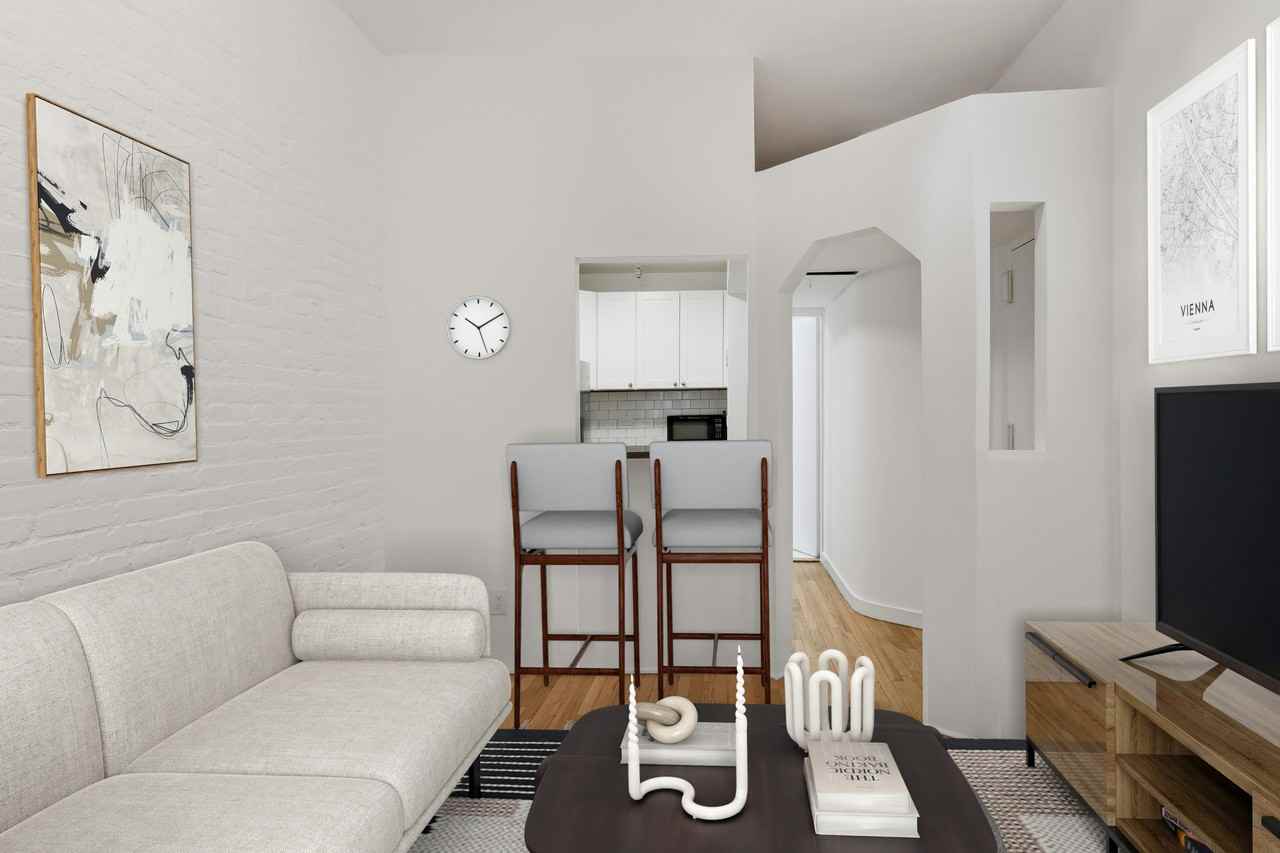 223 E 78th St #1A - Photo 2 of 6