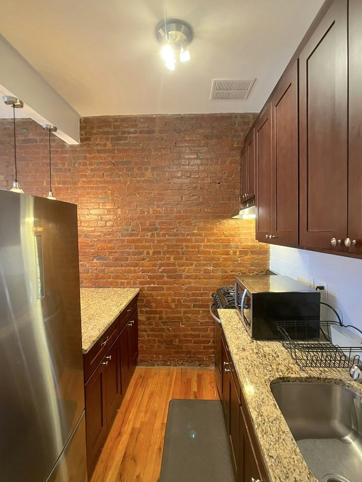 1171 Bedford Ave #3R - Photo 2 of 8