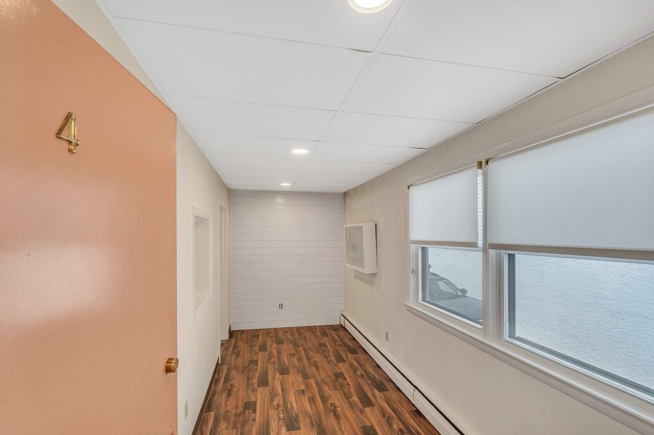 543 Valley Rd #4 - Photo 5 of 16