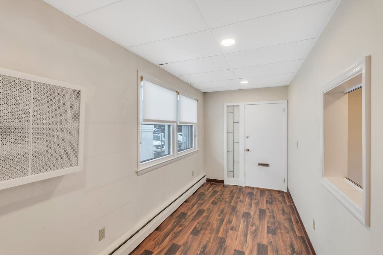 543 Valley Rd #4 - Photo 6 of 16