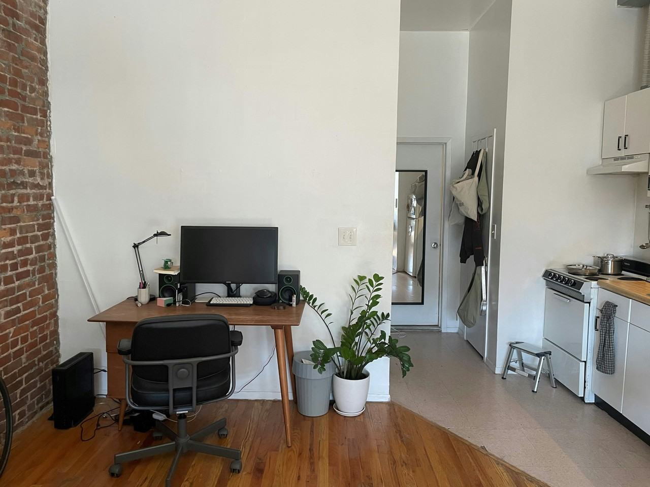 402 7th Ave #3A - Photo 2 of 4