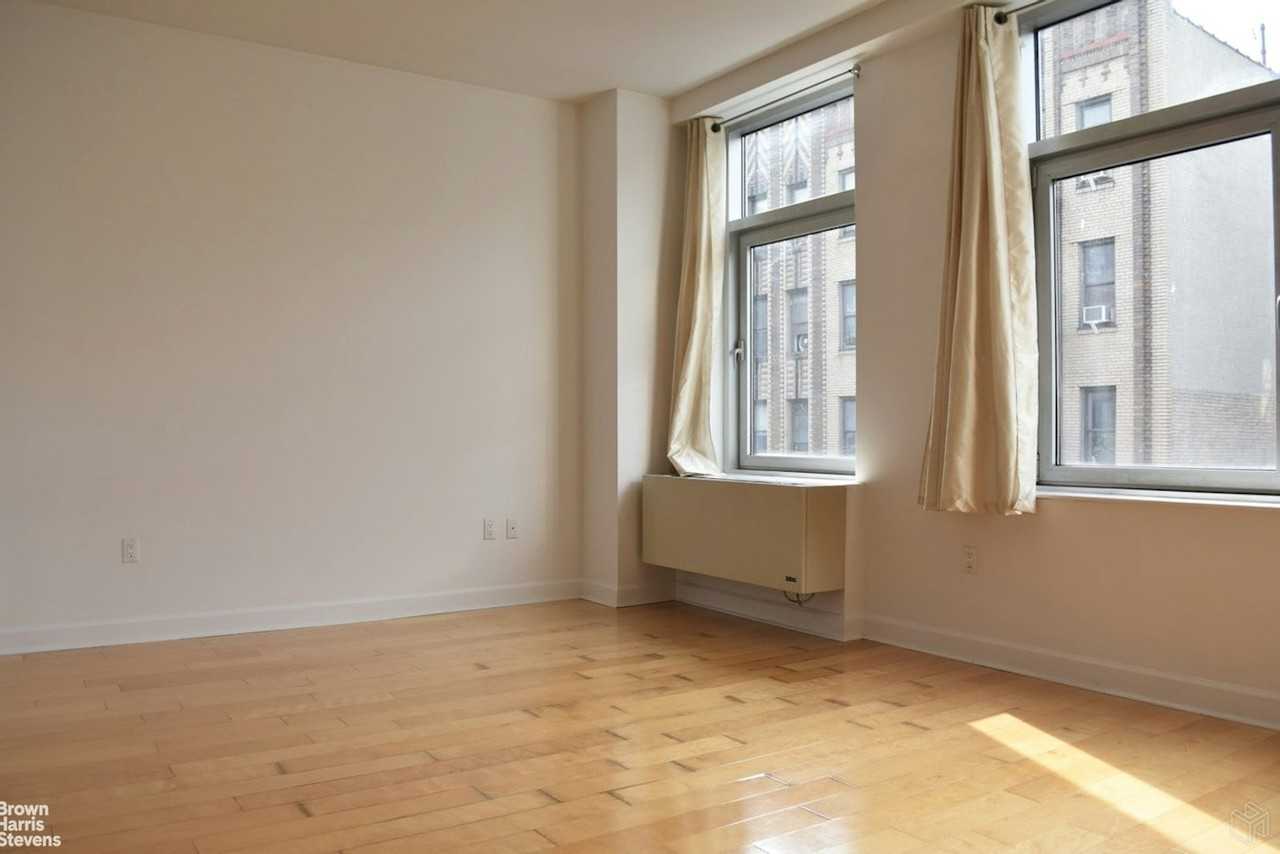 42 Wadsworth Ter #2C - Photo 3 of 6