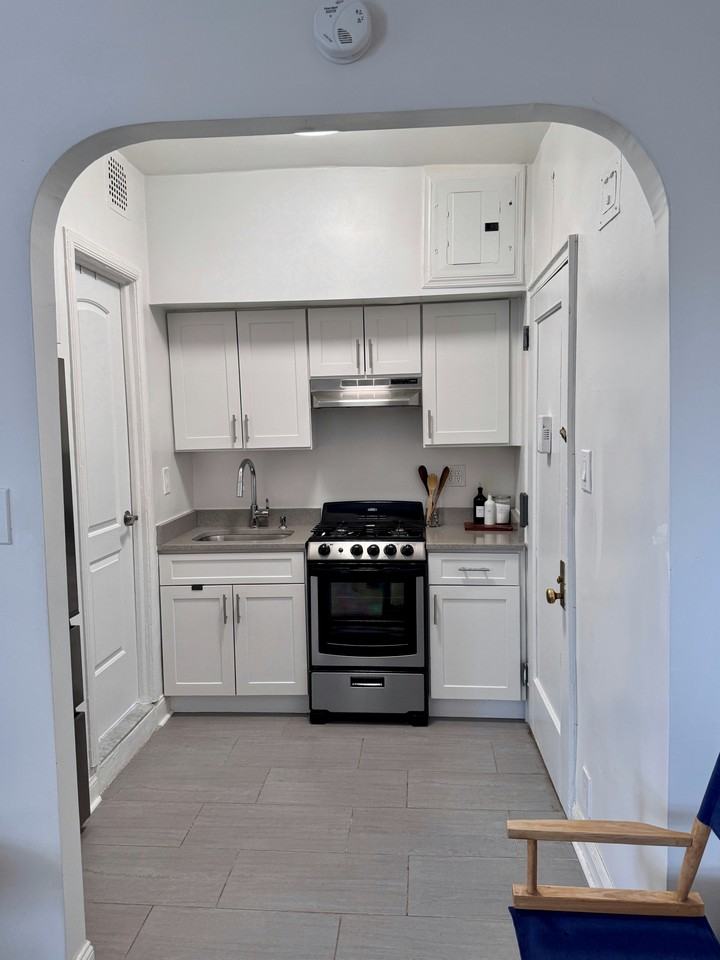 80 Winthrop St #F3 - Photo 5 of 8