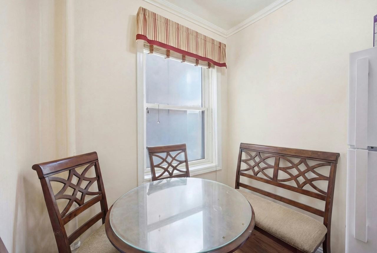 2081 Cruger Ave #2G - Photo 6 of 7