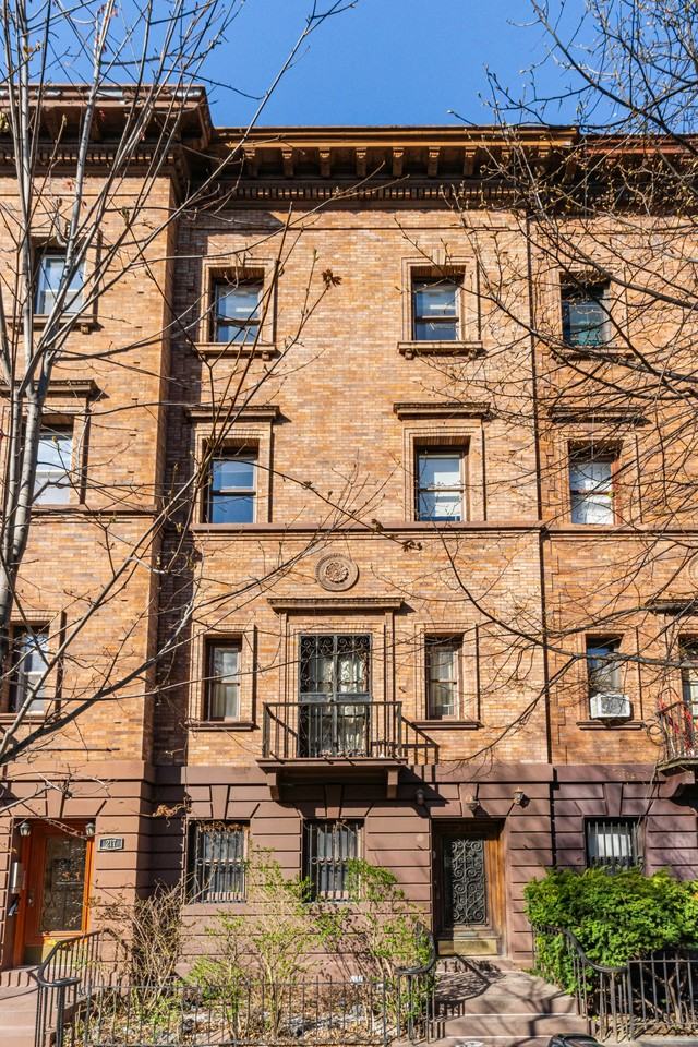 215 W 139th St #4F - Photo 7 of 8