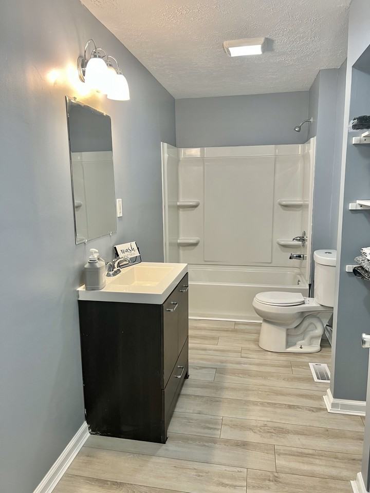 500 Beecher St - Photo 3 of 9