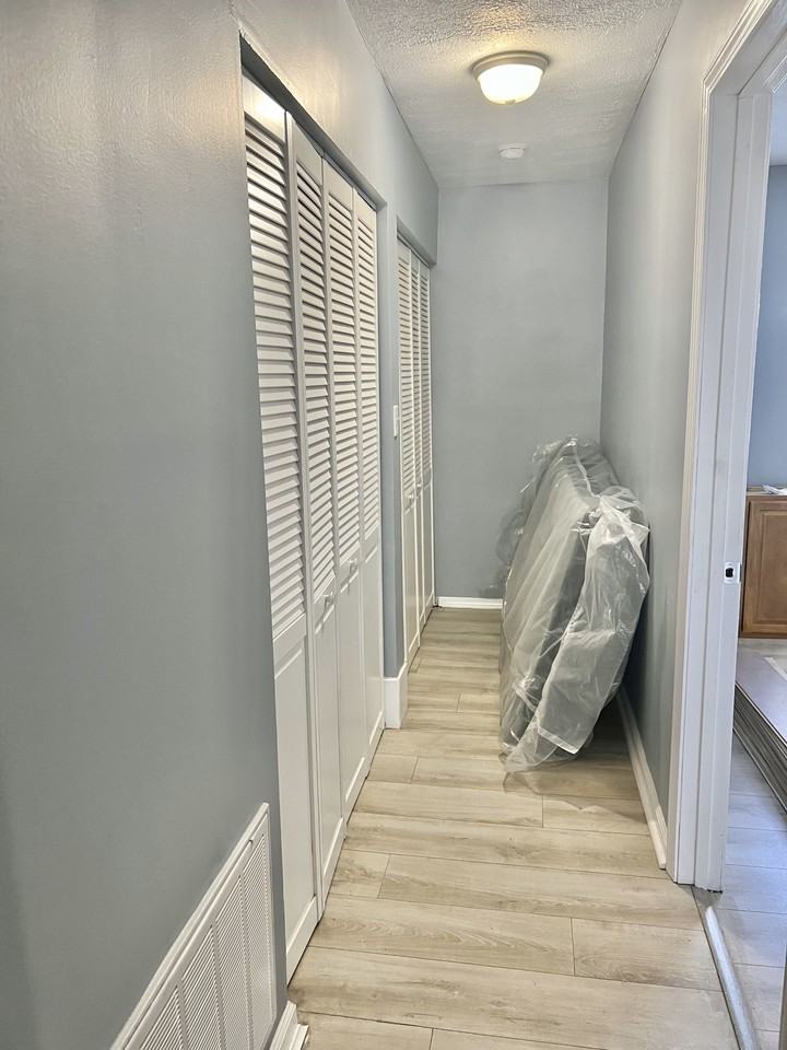 500 Beecher St - Photo 7 of 9