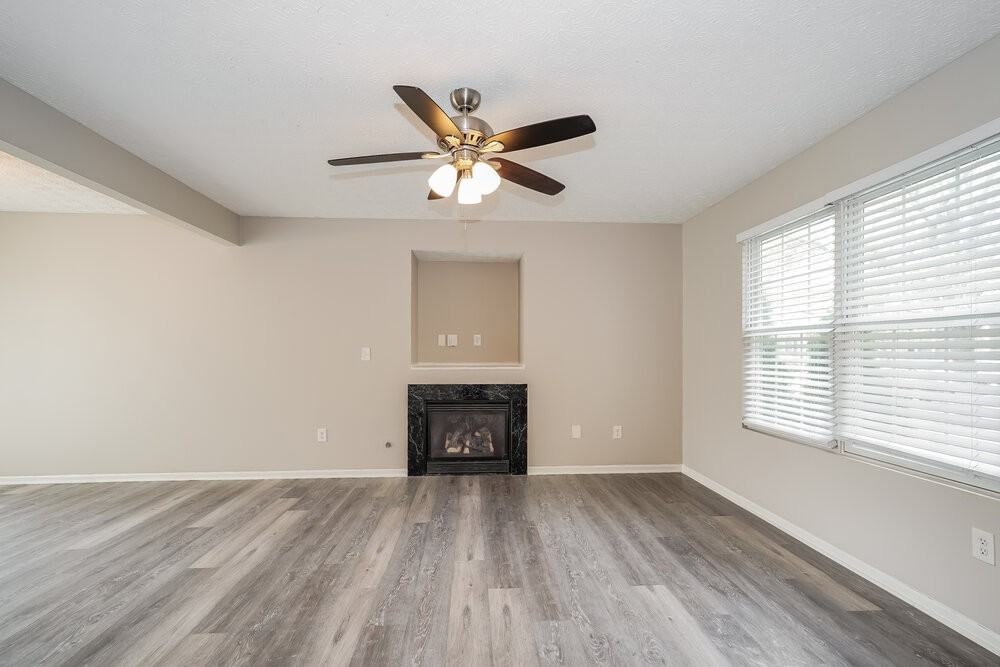 8752 Arrowtip Ln - Photo 5 of 17